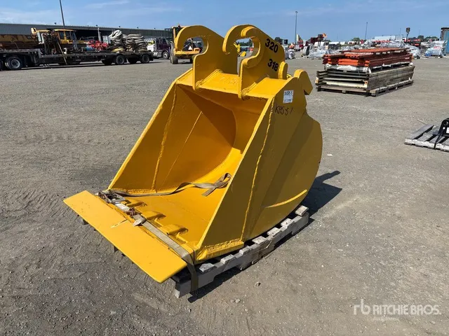 47 in Q/C Digging Excavator Bucket - Fits Cat 318 / 320