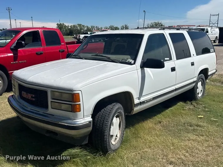 1999 GMC Suburban SUV