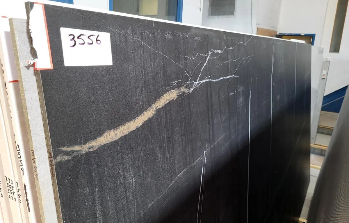 Black Porcelain Slab
UNRESERVED