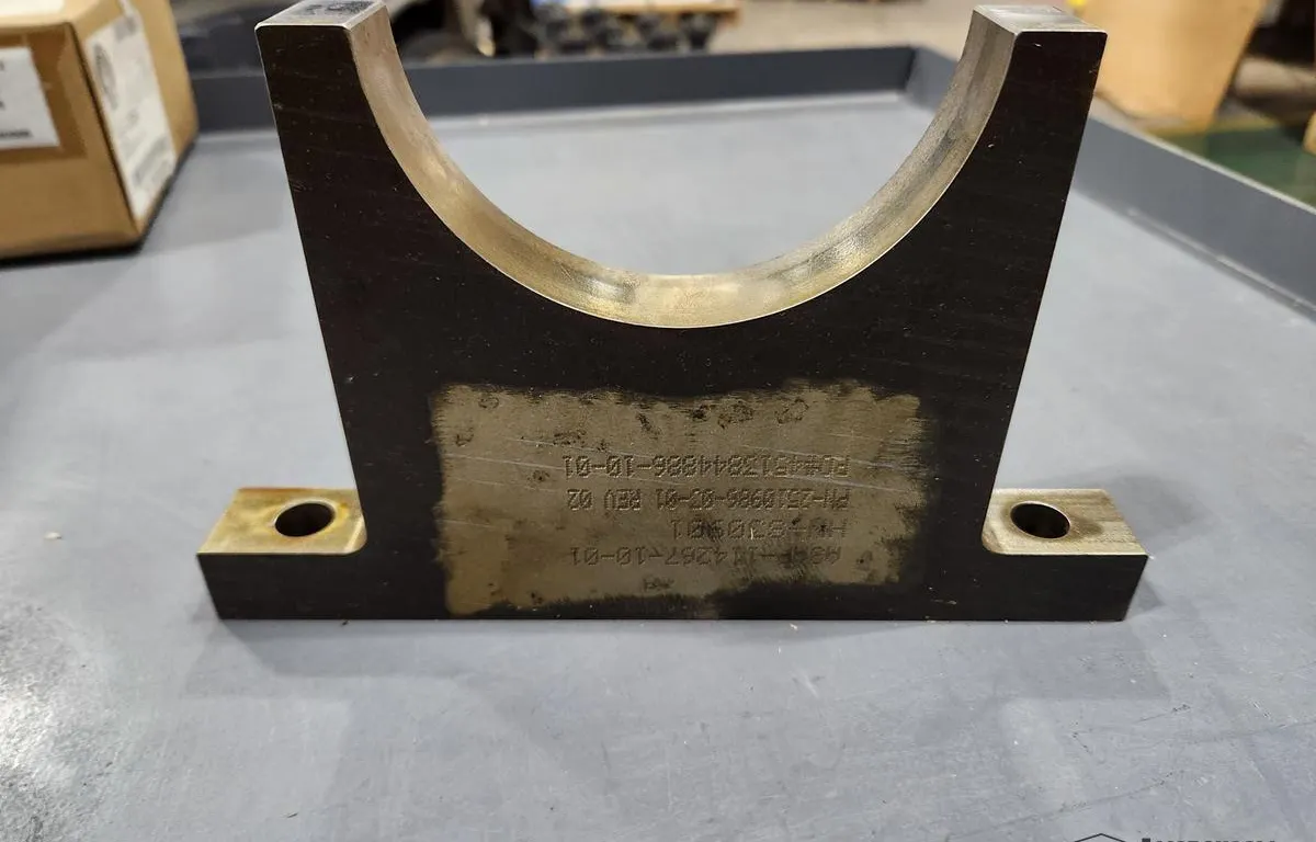 (14) Machined Mounting Blocks
UNRESERVED