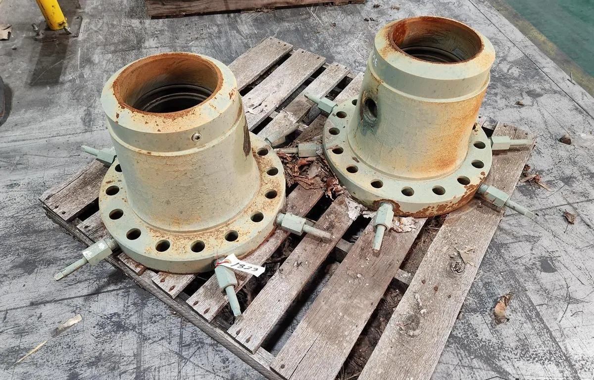 (2) Casing Head Housings IC-2-L 11 API
UNRESERVED