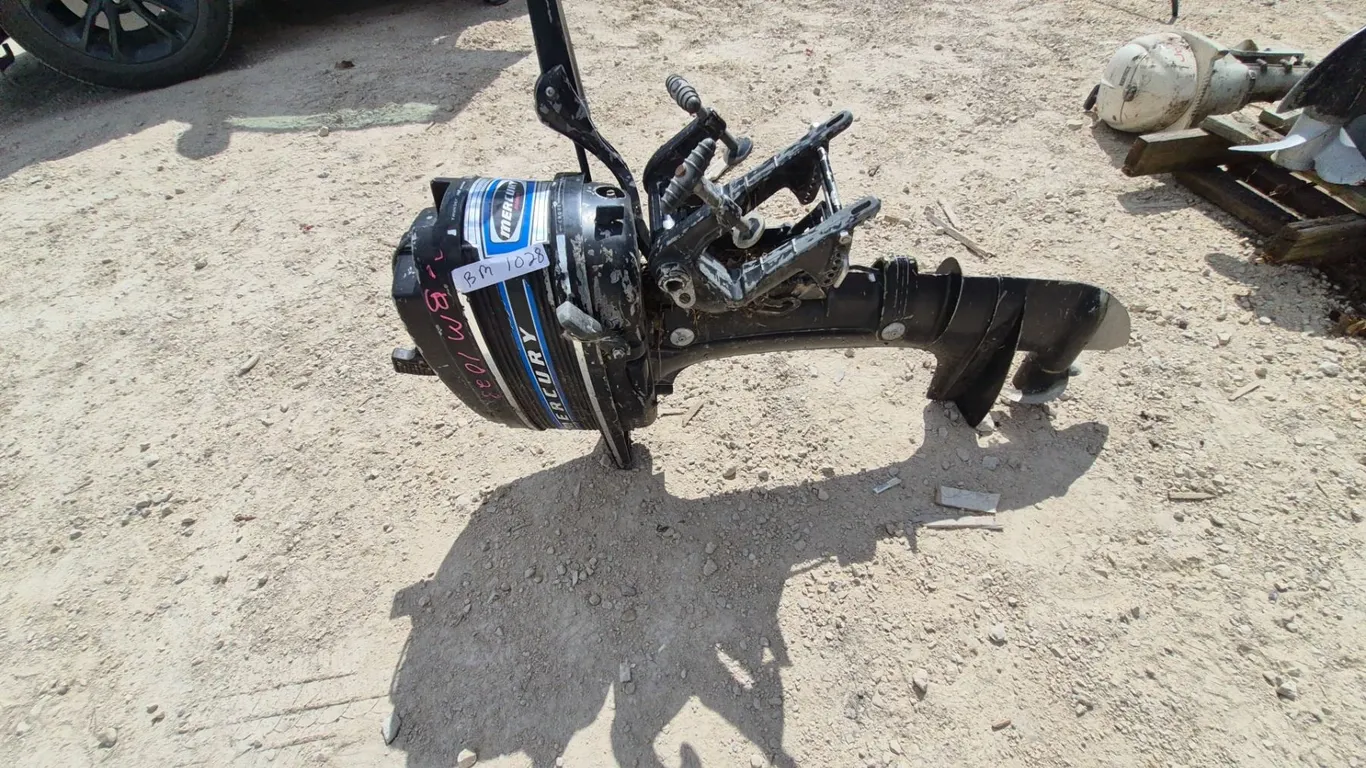 Mercury 4 HP Outboard Motor