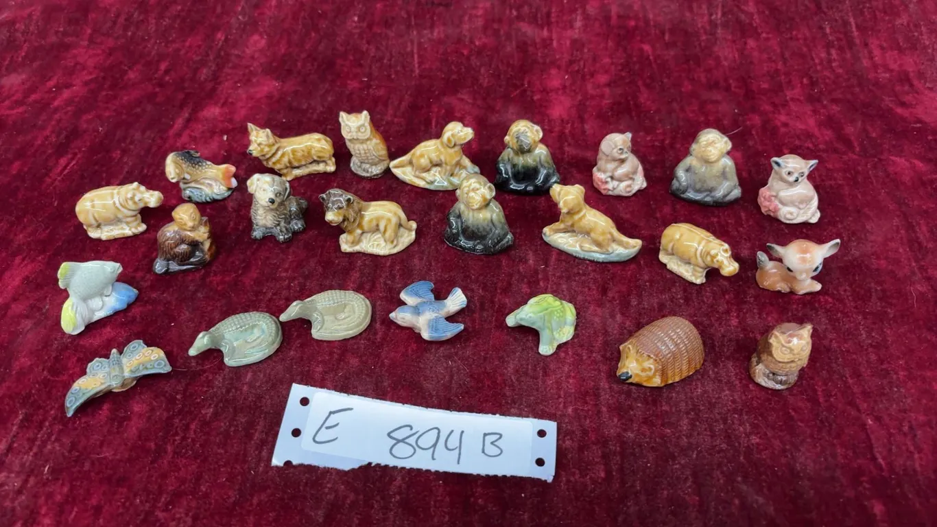Red Rose Tea Ceramic Animal Figurines