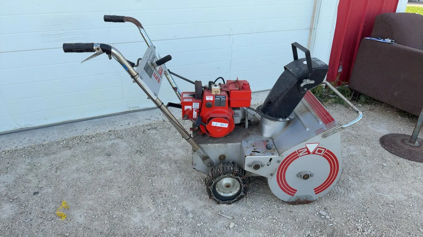 Sears Craftsman 5/20 EVO Snow Blower, 5 Horsepower Engine, 20” Clearing Width