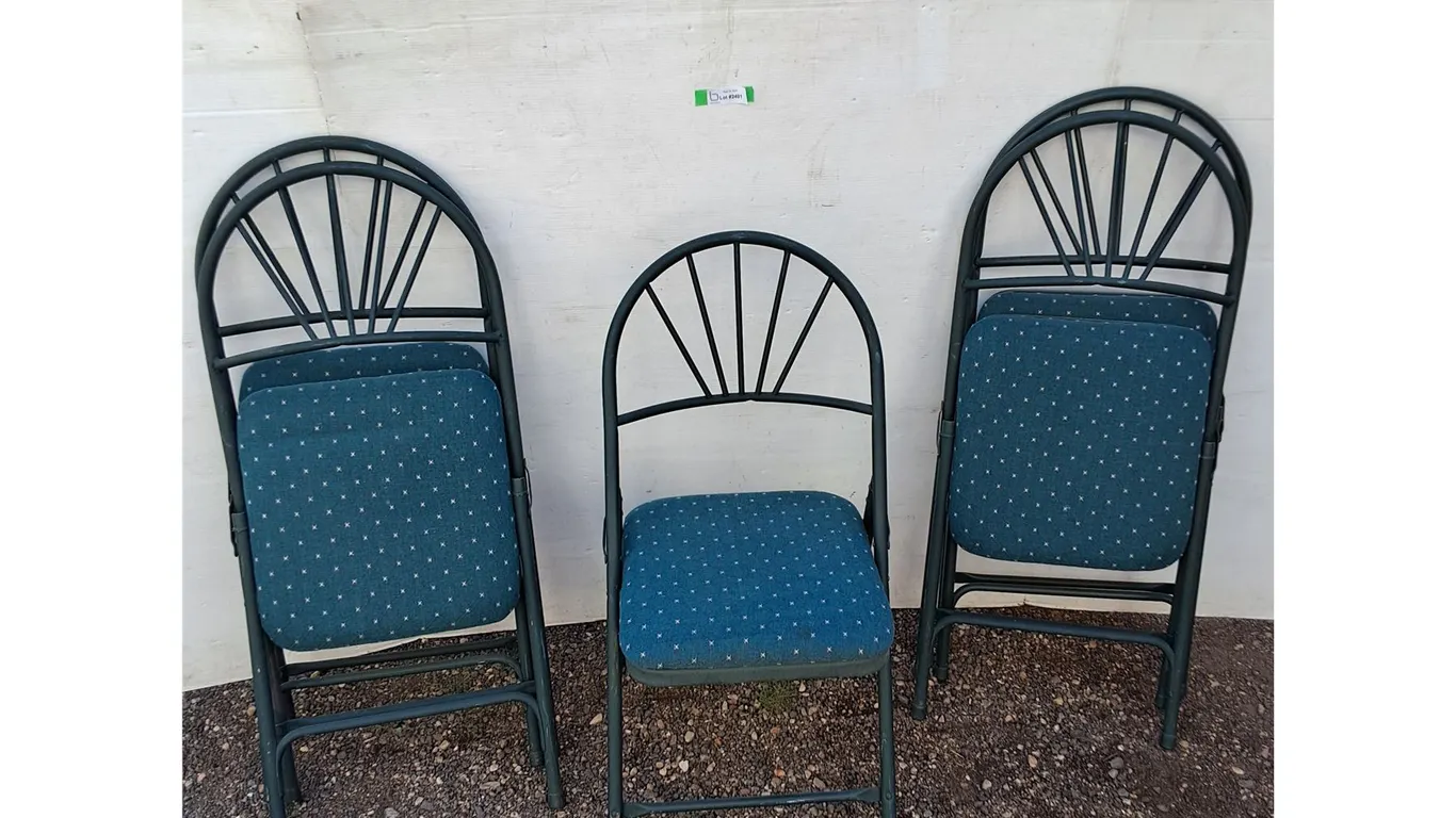 *(5) Green Folding Chairs With Cushioned Seat No Shipping