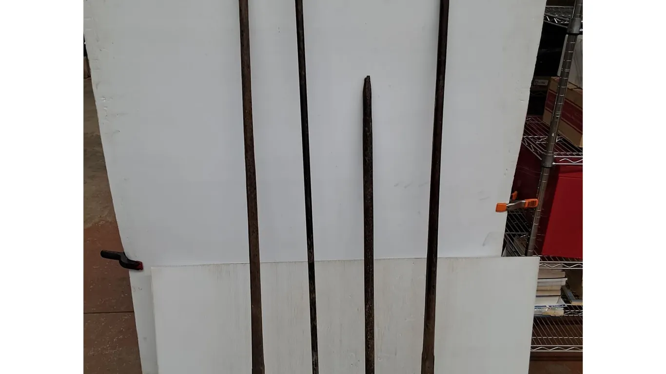 **Metal Stakes/Crow Bars Up to 65"- Can't Ship