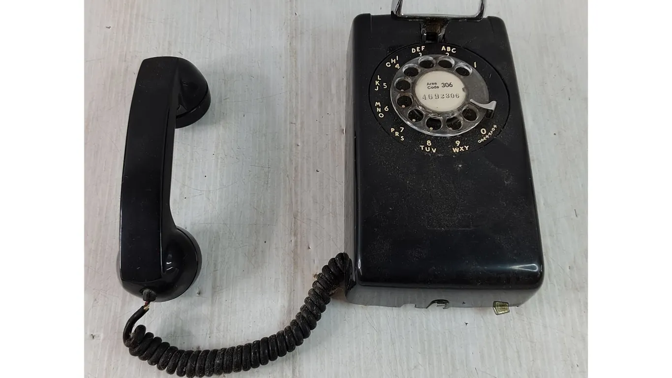 Black Wall Mounted Rotary Phone Untested