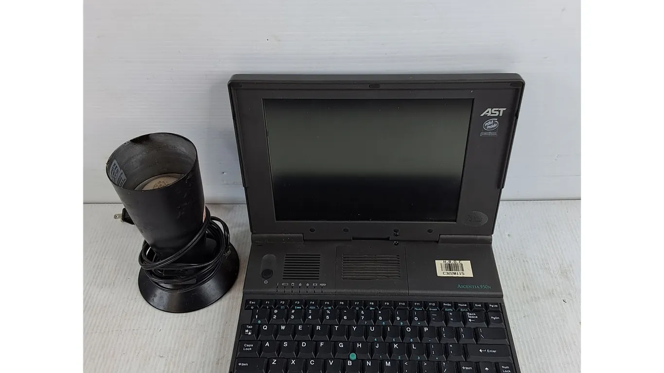 Lava Lamp Base & Ascentia 950n Laptop - As Is