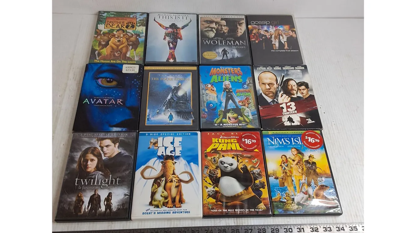 (12) DVD Movies - Avatar, Ice Age, Monsters vs Aliens
