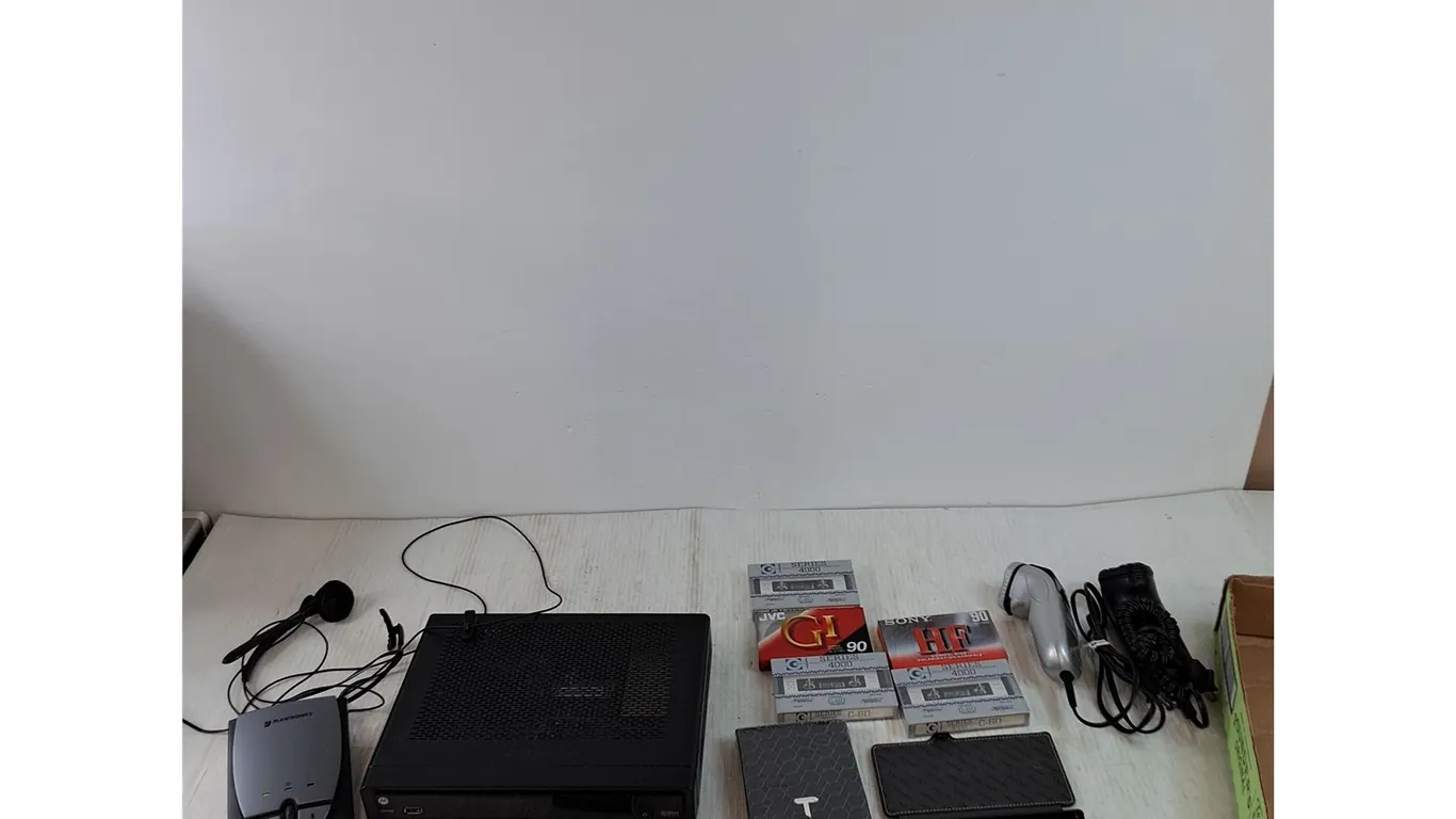 Motorola Box Untested As-Is, Telephone Headset & (2) Shavers Powers On, (6) Cassettes (2) Phone Case