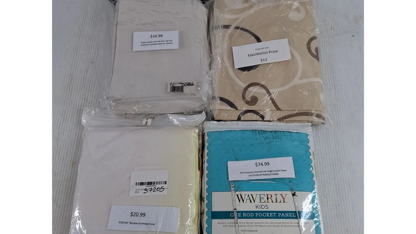 Assorted Window Curtains