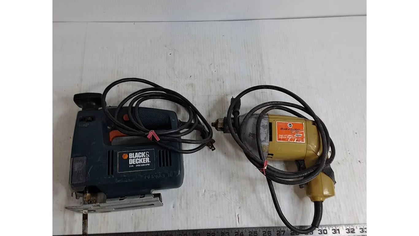 Black & Decker Electric Drill & Jigsaw - Consignor Says Both Working