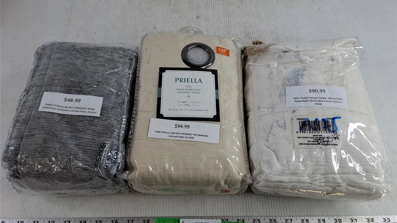 Assorted Window Curtains