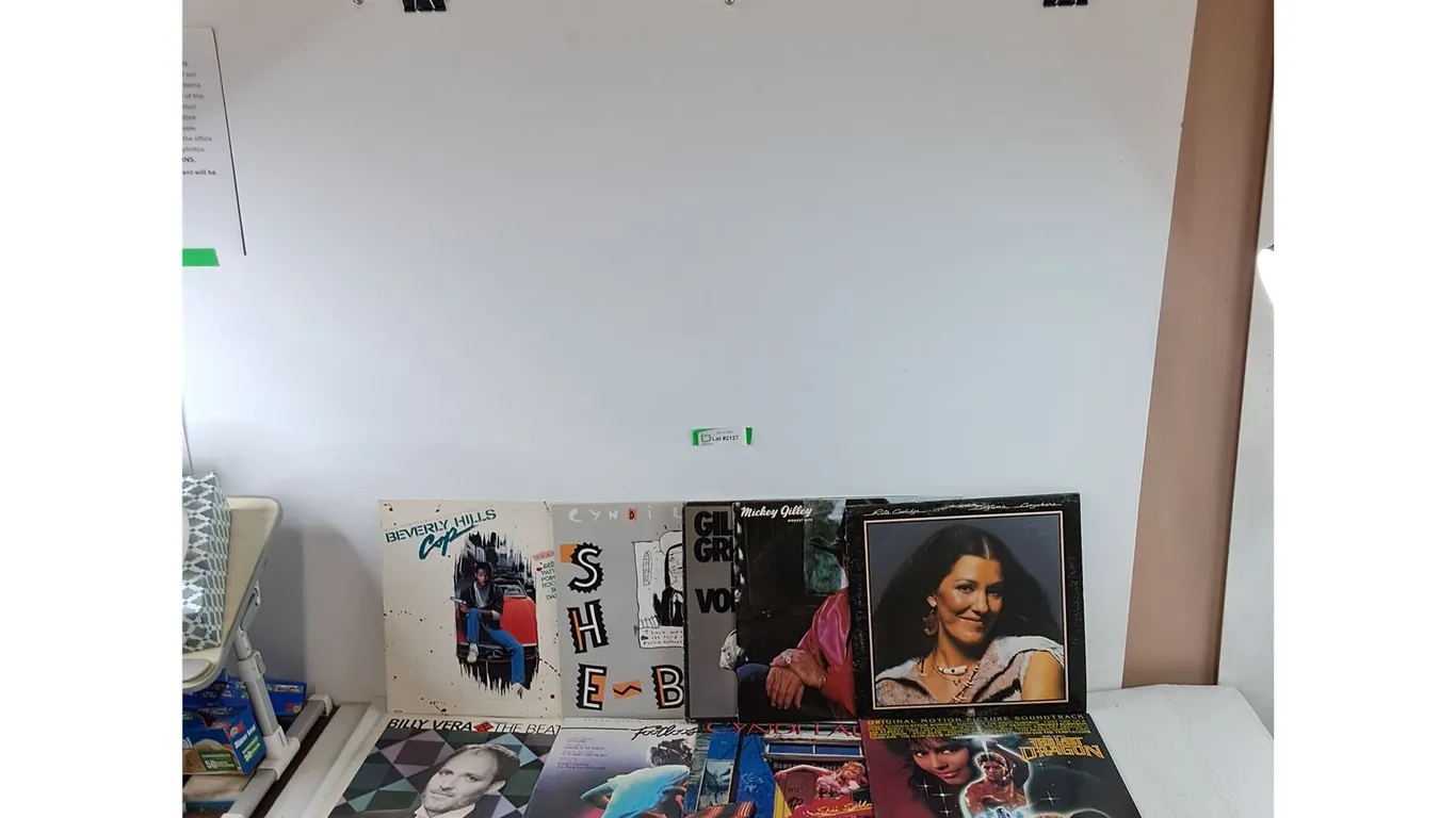 (14) Vinyl Records, Billy Vera, Anne Murray, Cyndi Lauper, Boney M.