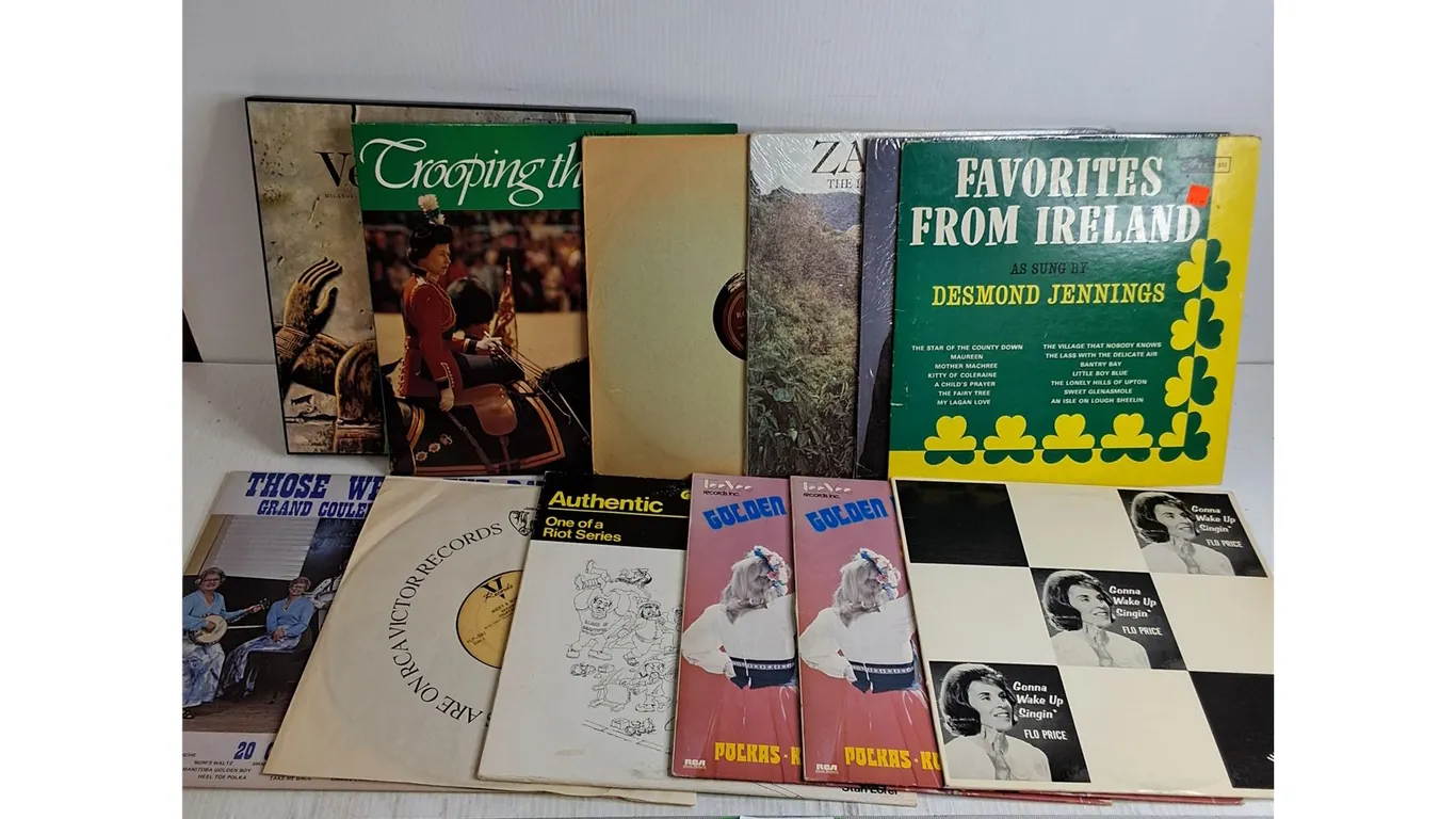 (12) Records-Various Artists as pictured
