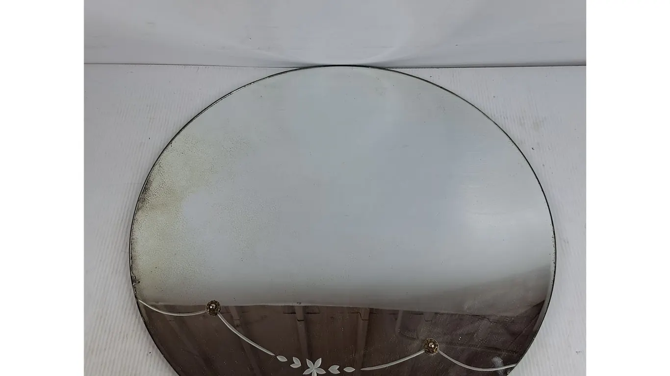 Round Wall Mirror 22"