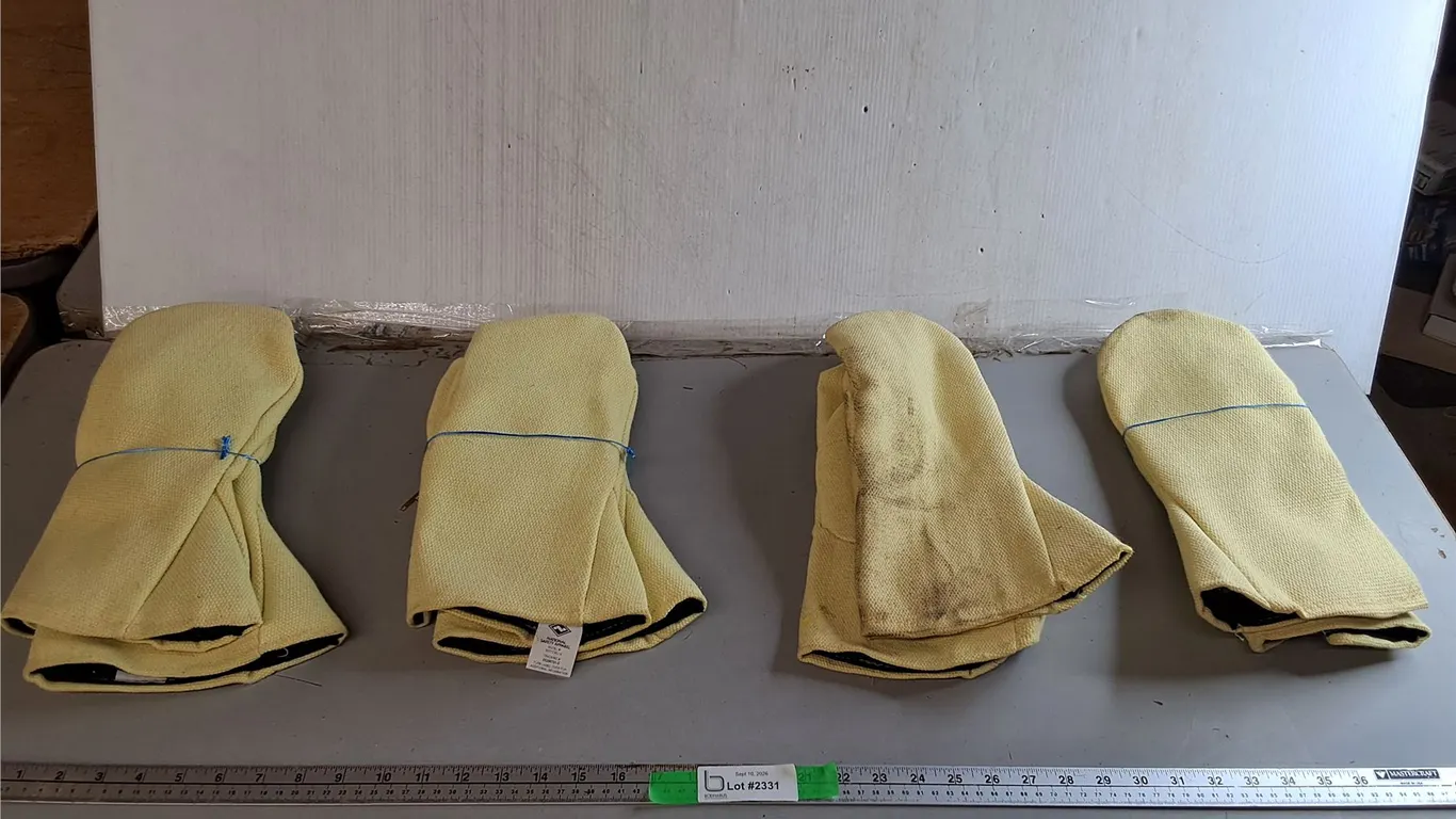(4) Pairs of National Safety Apparel High Heat Mitts- Approx. XL
