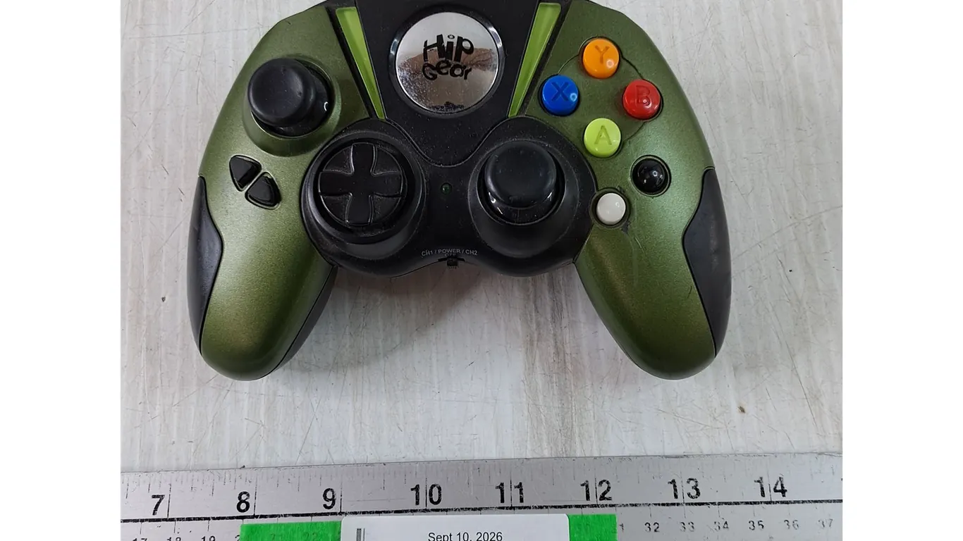 Hip Gear Battery-Powered Wireless Original XBOX Controller Untested As-Is
