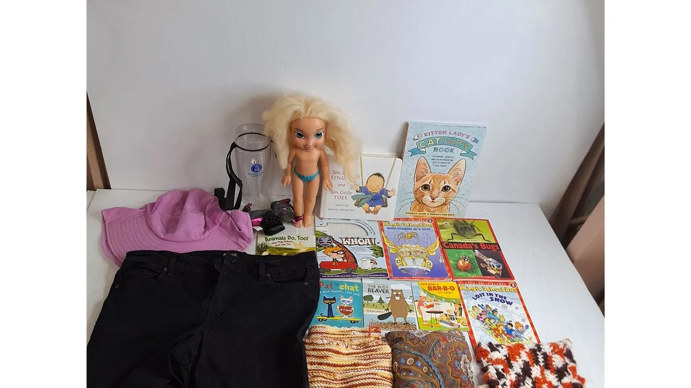 Children's Books, Dolls & Doll Blankets, Sun Hat, Buffalo Jeans - Size 12