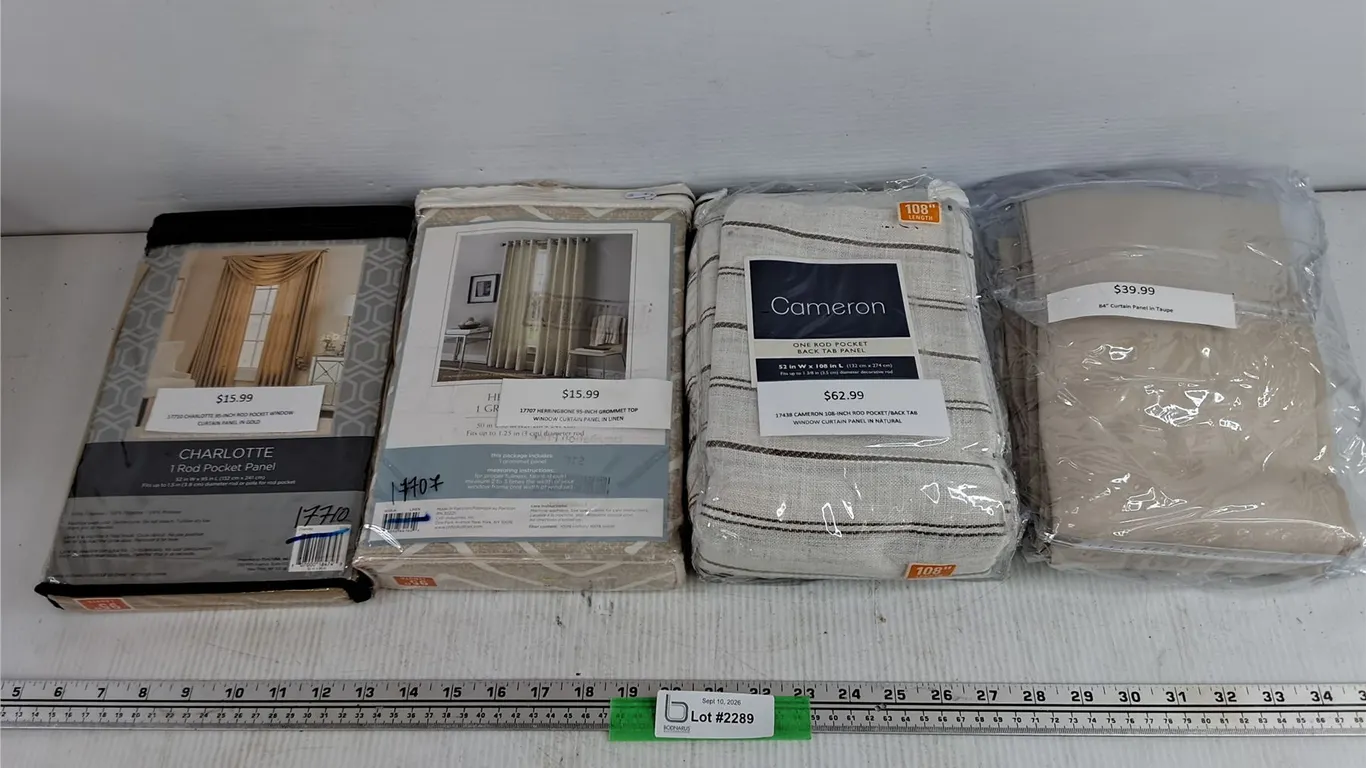 Assorted Window Curtains
