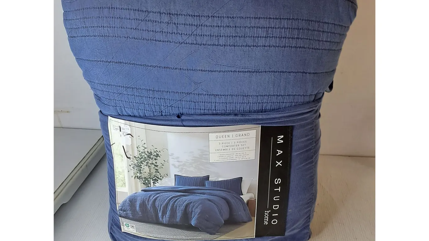 Max Studio Queen 3 Piece Comforter Set