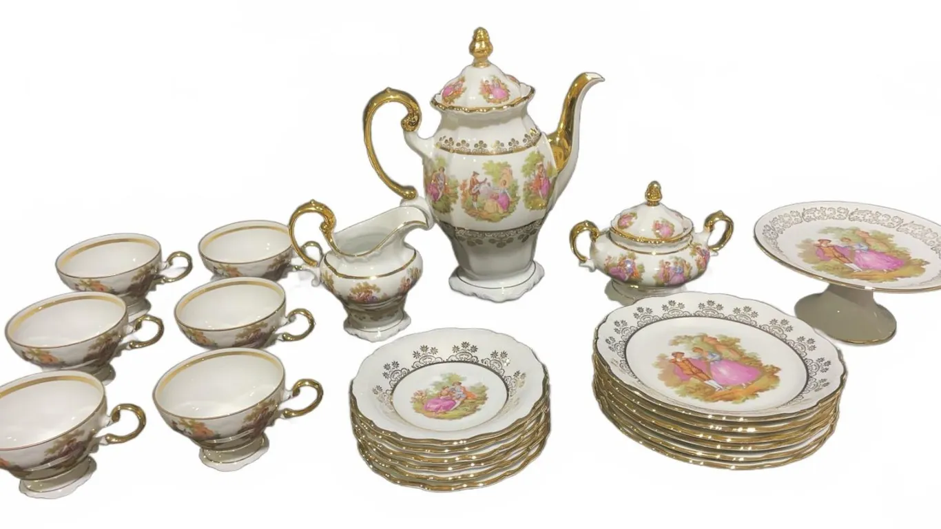 Gloria Fine Porcelain ‘Bayreuth’ 22-Piece Tea Set