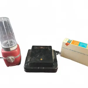 Kitchen Ware including Starfrit Blender, Salton Belgian Waffle Maker & Misc