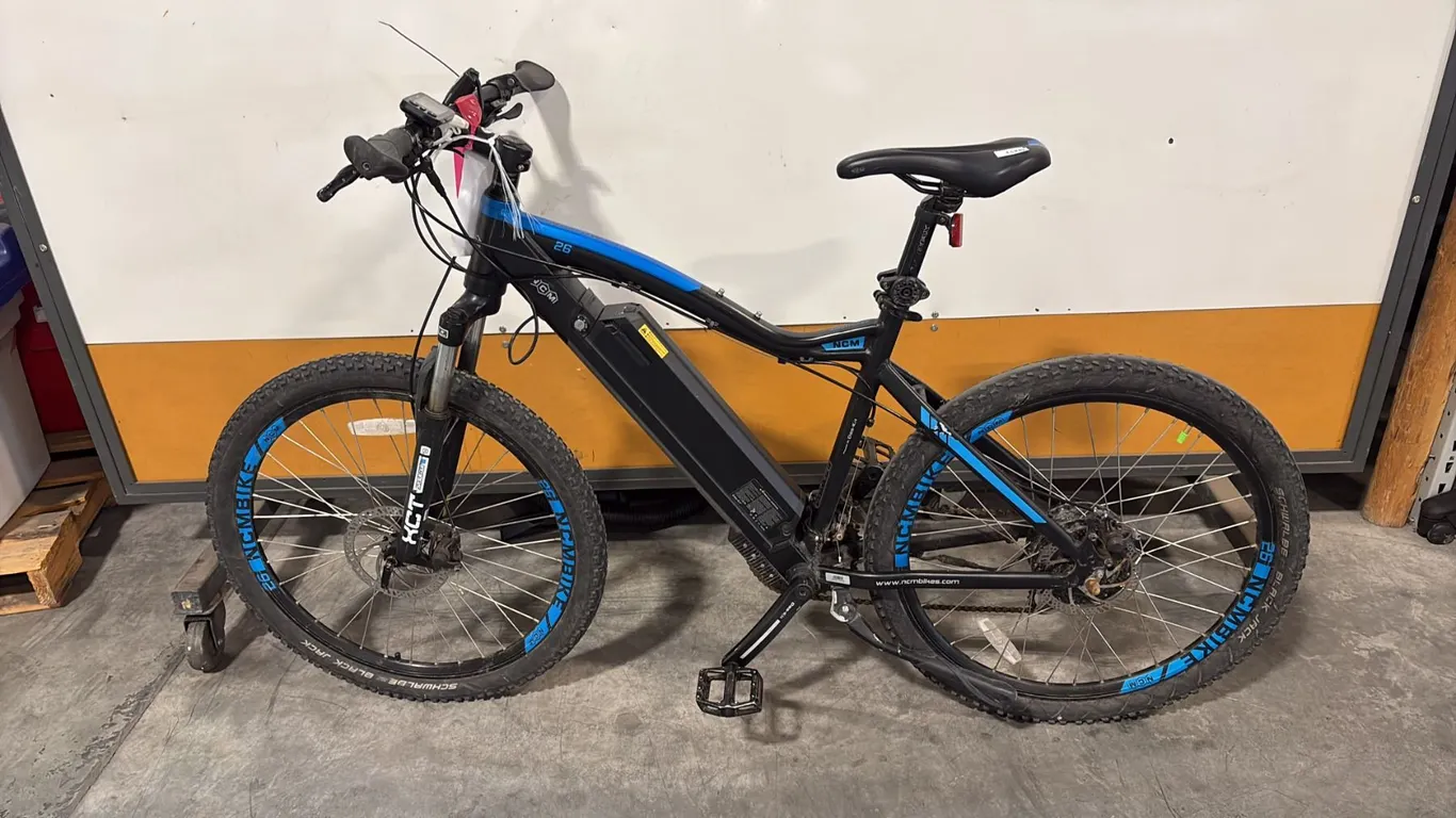 BLACK NCM MOSCOW 48V DAS-KIT MOTORIZED 21-SPEED HARDTAIL OFF-ROAD MOUNTAIN BIKE *NO KEY, NO CHARGER*