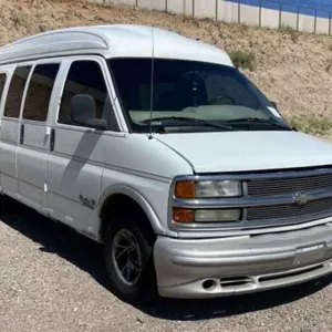 (AZ) 2000 Chevrolet Express
