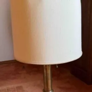 2 lamps