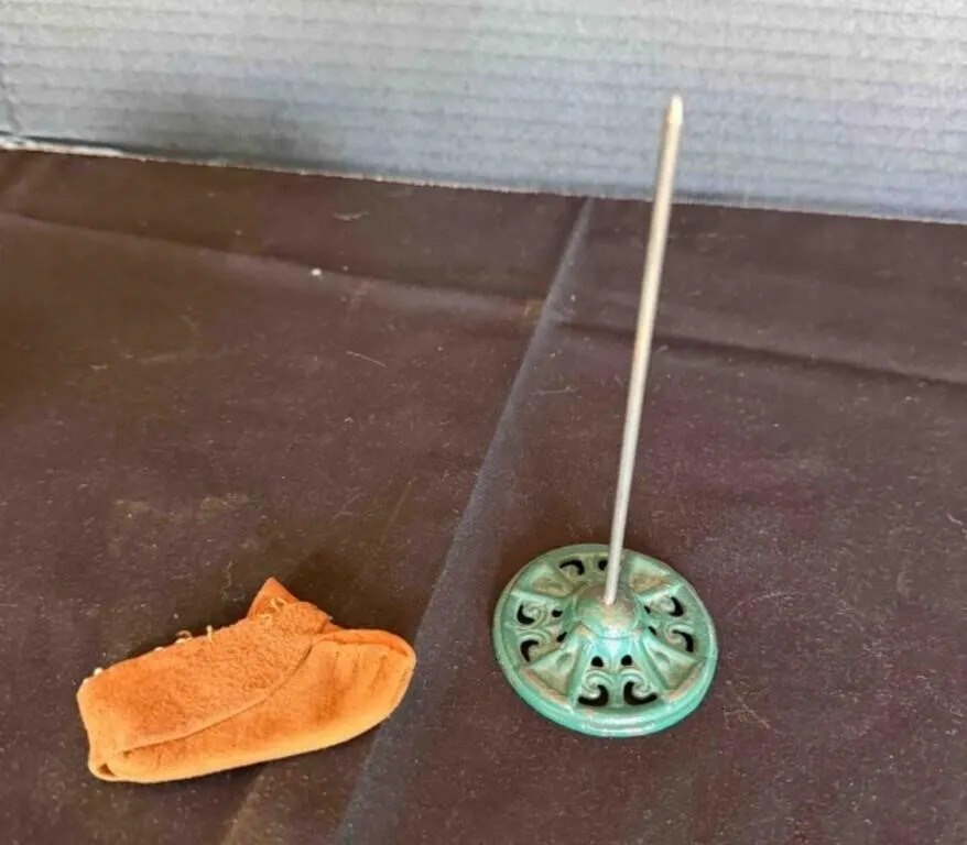 Vintage Desktop Spike Note Holder