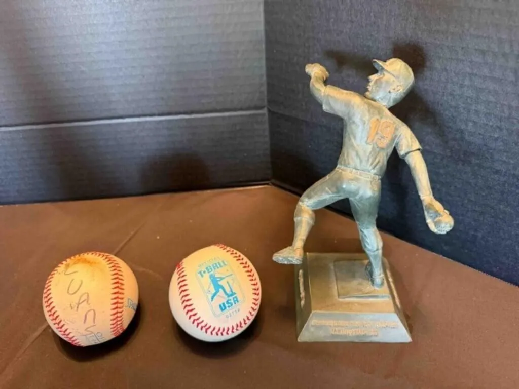 Collectors Edition Statue of Bob Feller