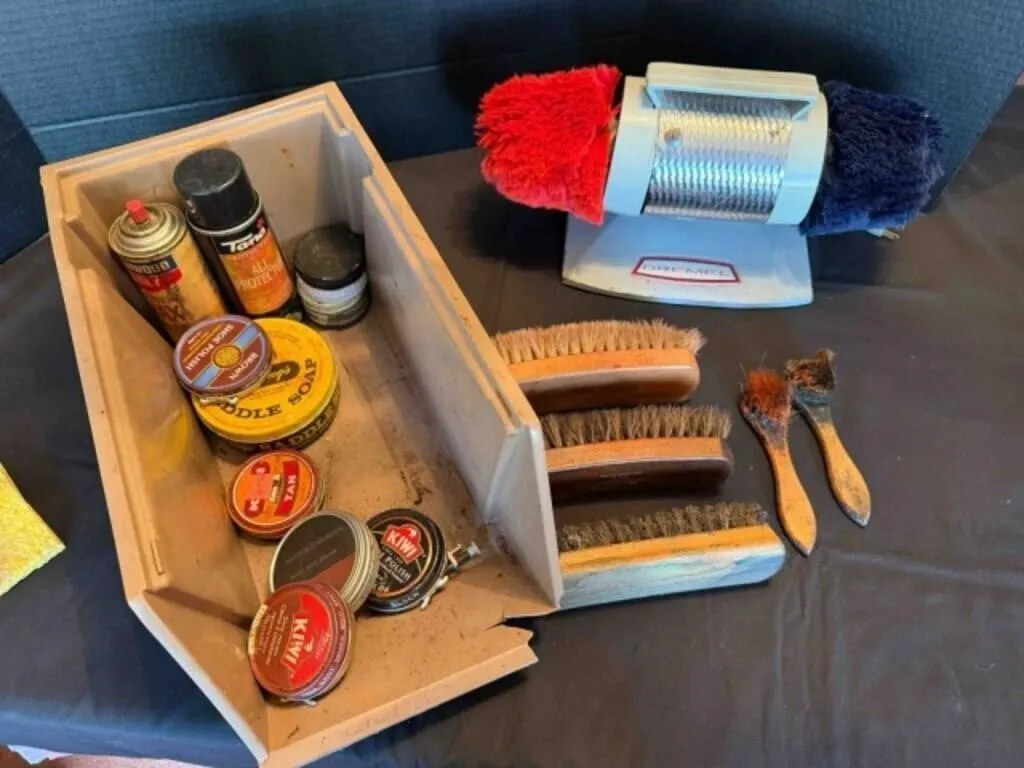Dremel Shoe Shiner