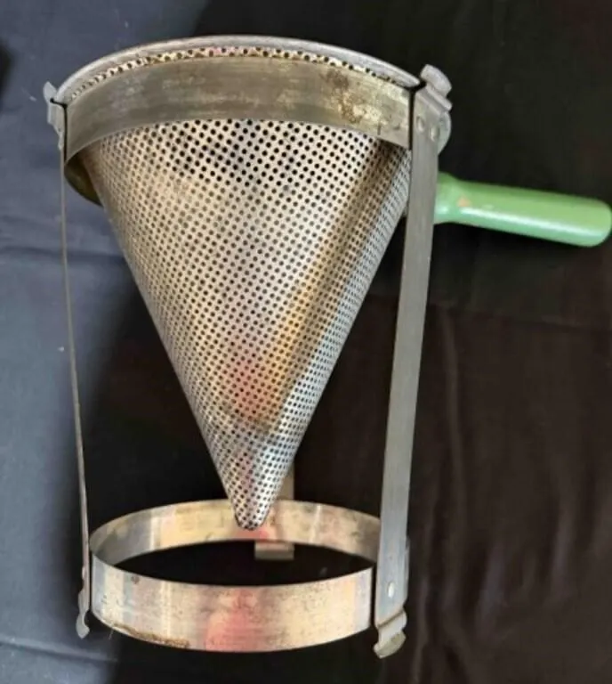 Vintage Sieve Colander, Green handle
