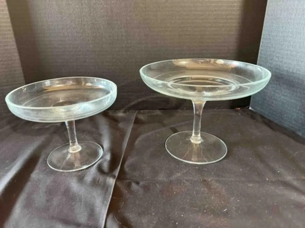 2 Champagne or Marquetta Glasses