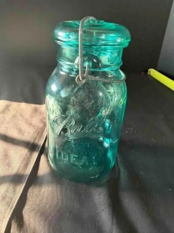 Bicentennial 1776-1976 Blue Jar