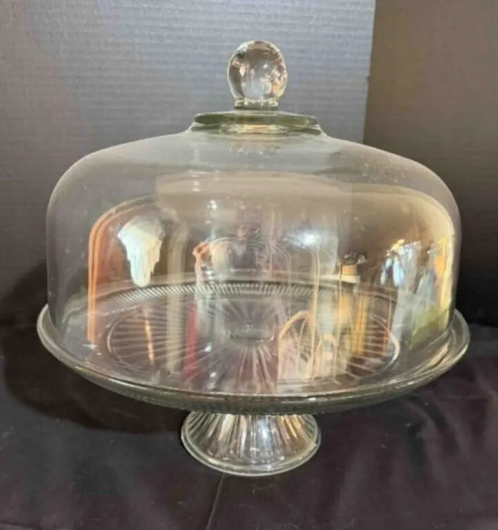 Clear Glass Cake Stand w/heavy led