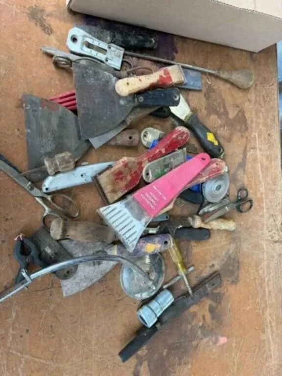Scrapers and Knives