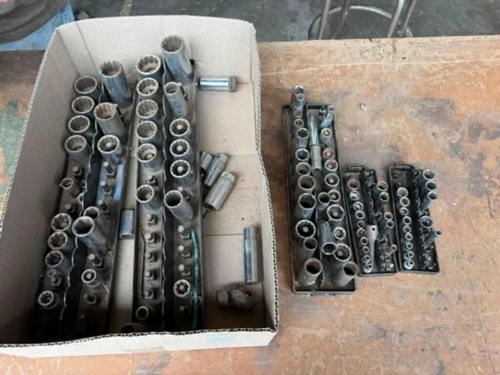 Box of sockets