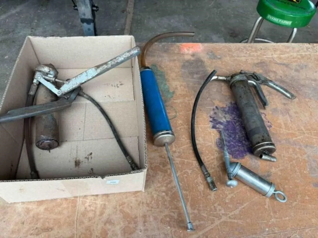 Grease guns and Pump