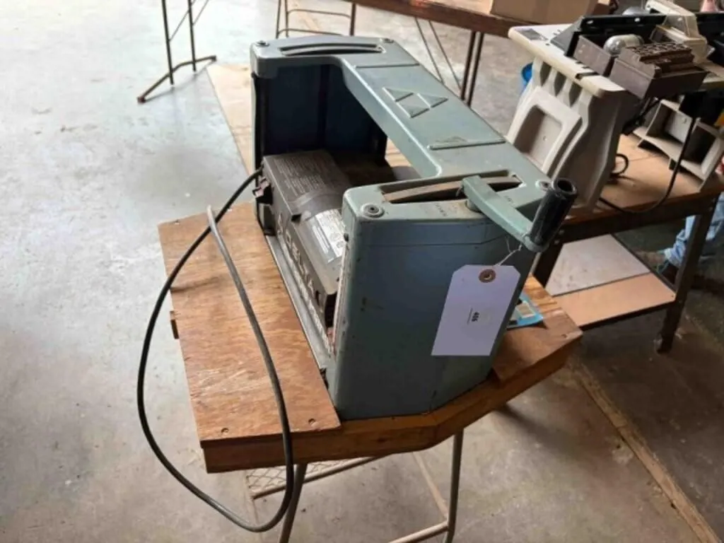 Delta 22-540 Planer