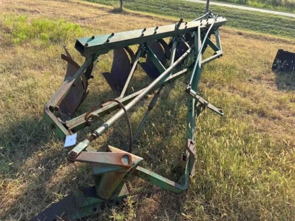 John Deere Semi Mounted Plow
