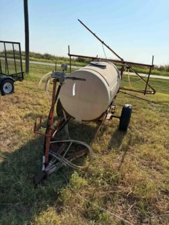 2 Wheel Trailer with Sprayer