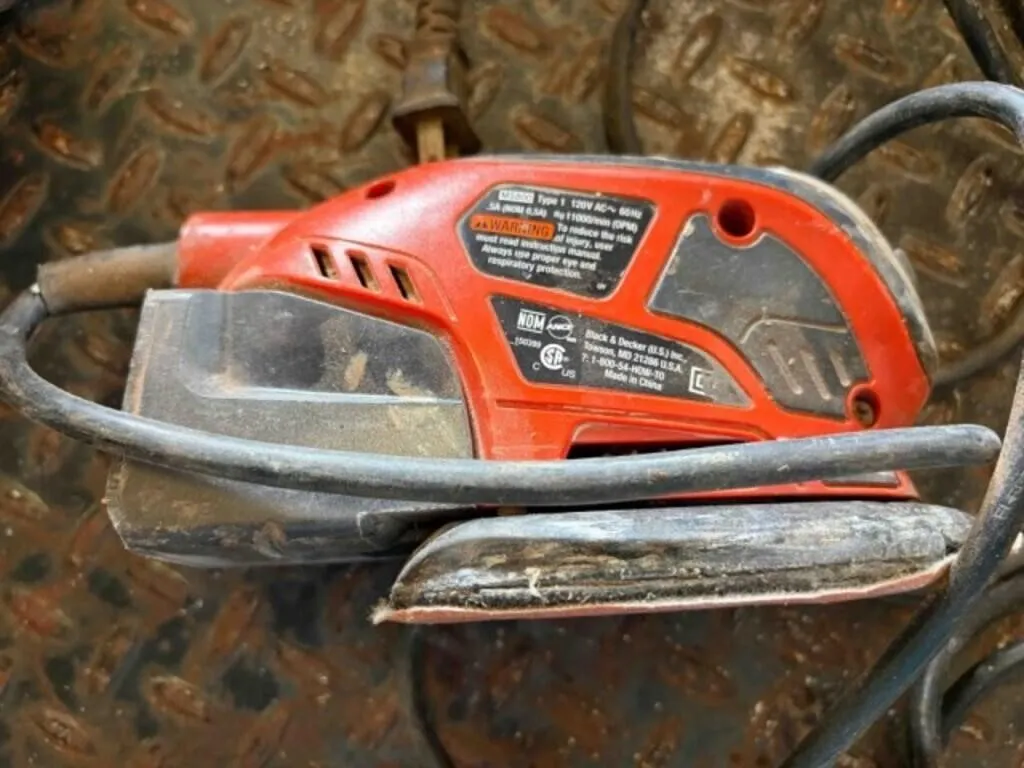 4 Palm Sanders, 1 Belt Sander