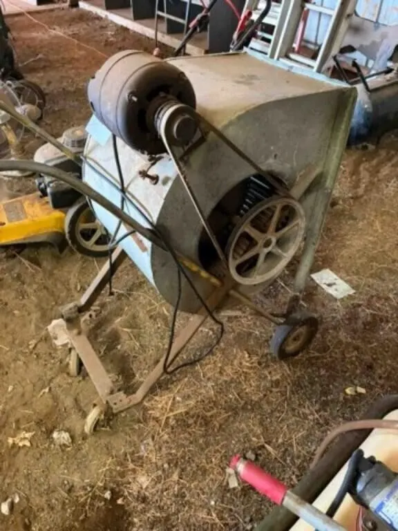 shop Fan on Wheels