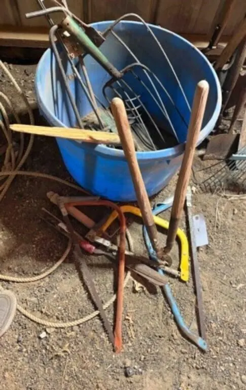 Blue Tub Yard tools