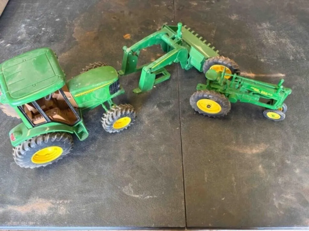 2 Toy John Deere Tractors