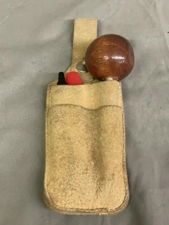 Muzzleloading pouch with tools.