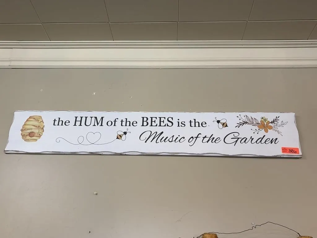 Wooden Bee/Garden Sign