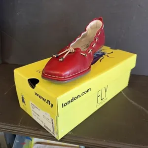 London Fly Size 10 Women